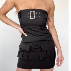 Black belted strapless dress with pockets